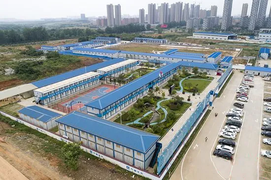 Unidad de vida prefabricada Casa de contenedor de envío modular expandible de 20 pies para sitio de construcción